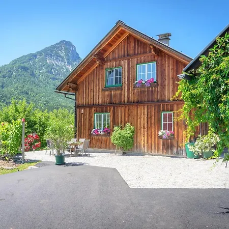Lovely House With Mountain View & Big Garden In Bad Aussee Exterior photo