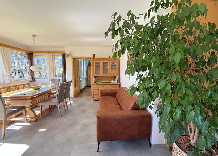 Lovely House With Mountain View & Big Garden In Bad Aussee