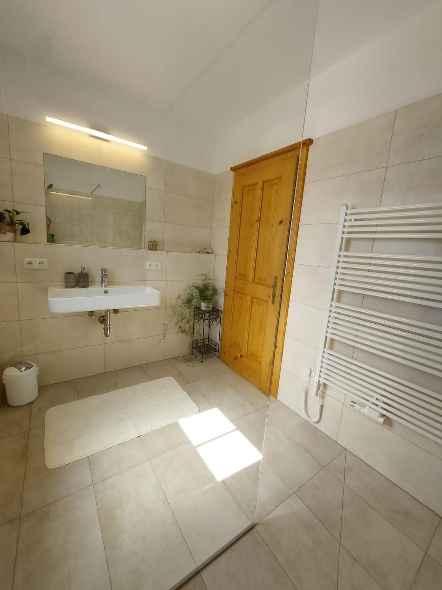 Lovely House With Mountain View & Big Garden In Holiday home Bad Aussee